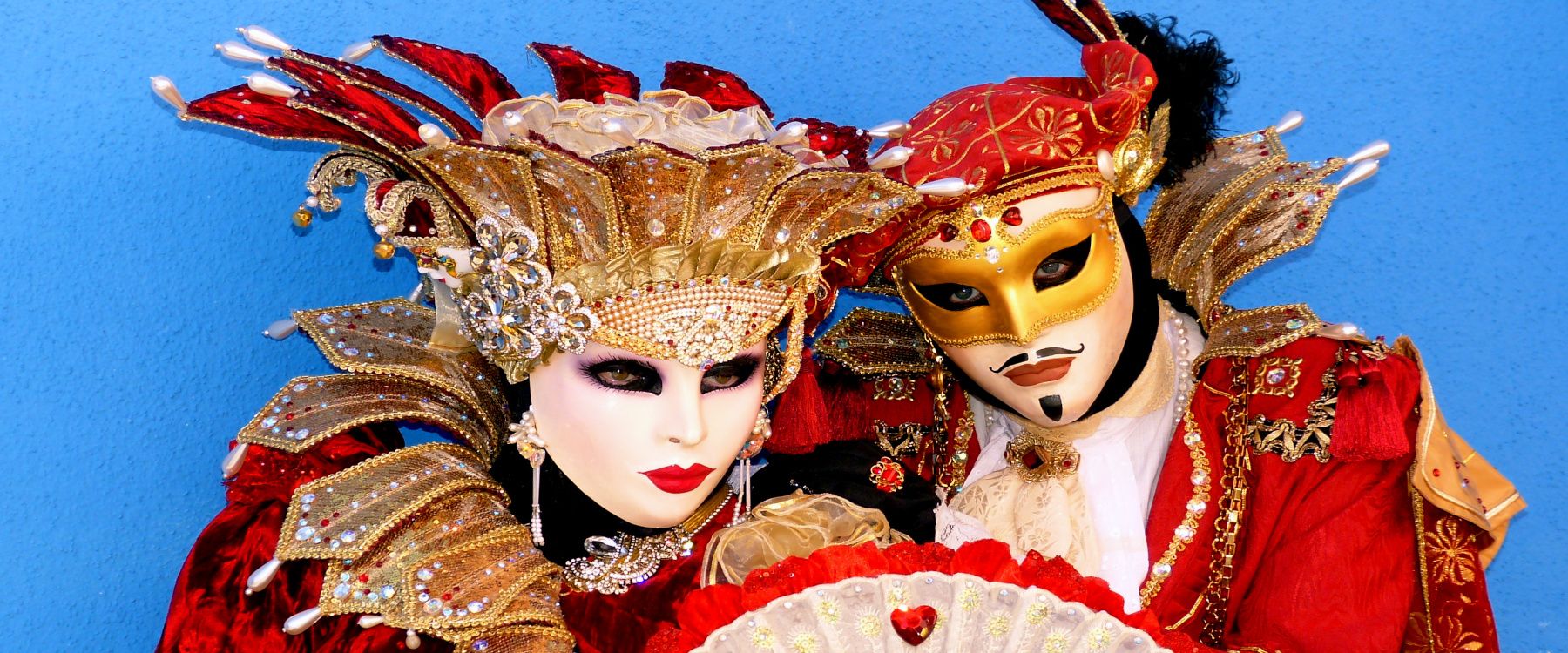 fKarneval in Venedig - mit Insel Burano